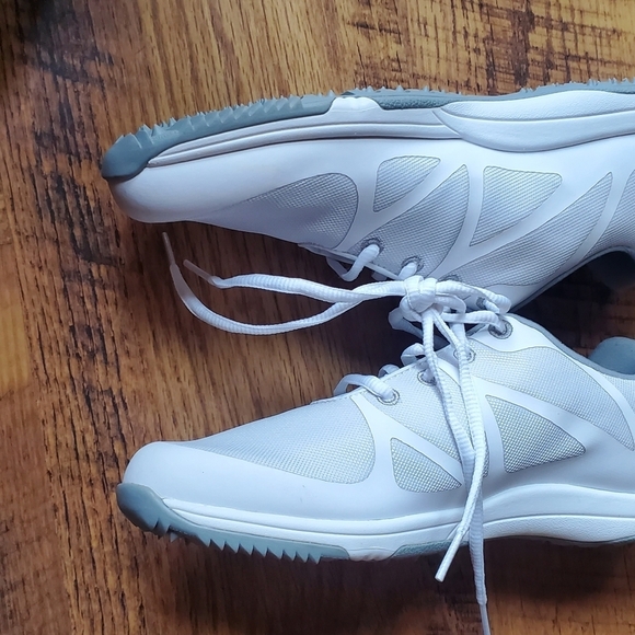 FootJoy Leisure Sz. 8.5 Athletic Golf Shoes NWOT - Picture 4 of 7